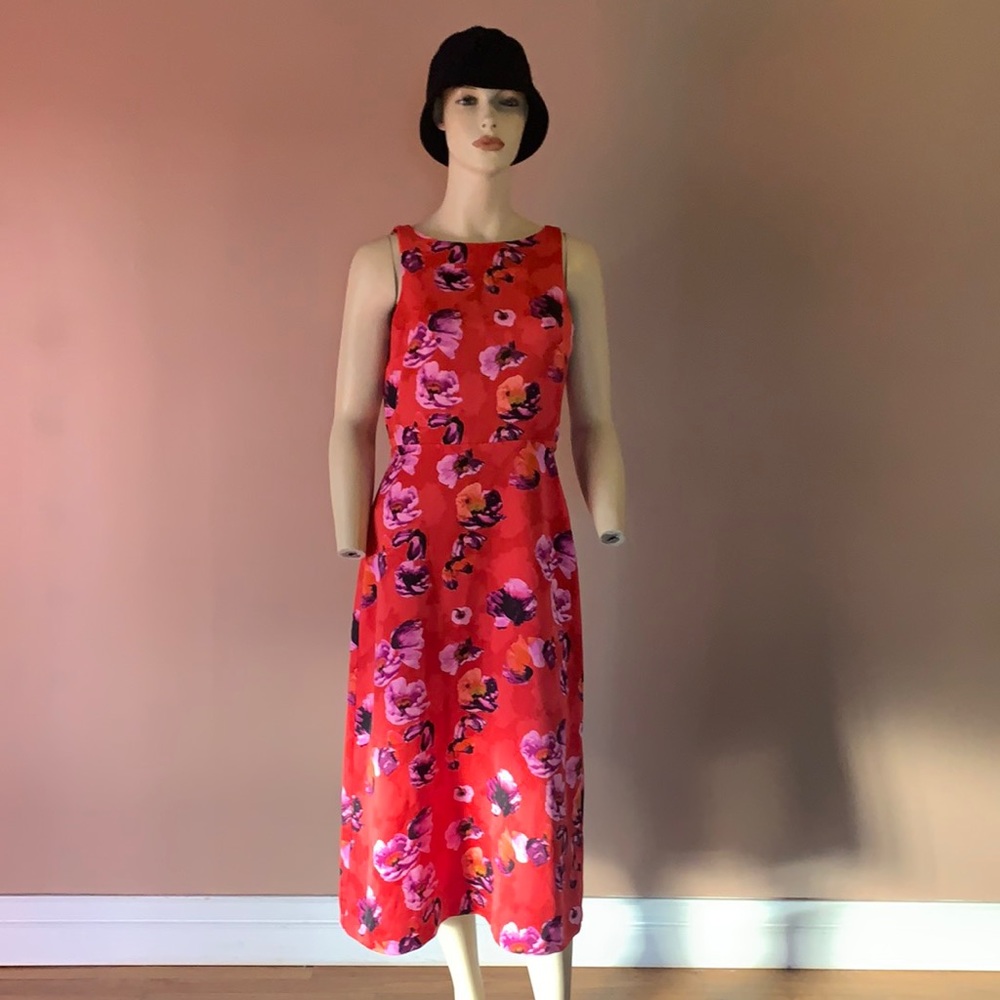 THIS IS A BEAUTIFUL BANANA REPUBLIC DRESS (8) NEW!